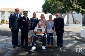 Condecoraciones para tres agentes de la Policía Local de Telde (Foto Antonio Alí y Francisco Javier Santana)